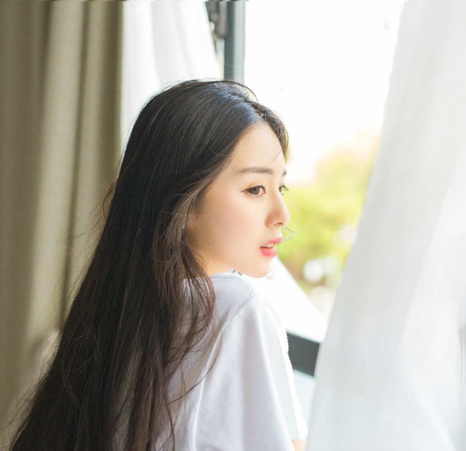“呵呵~”诸葛亮摇了摇头，对于张飞的性格，他也挺无语的，不过此番出征巴蜀，少了张飞可不行。